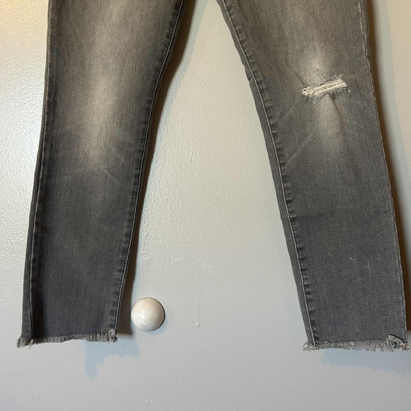 Lucky Brand Charcoal Skinny Jeans for Women - Picture 2 of 12
